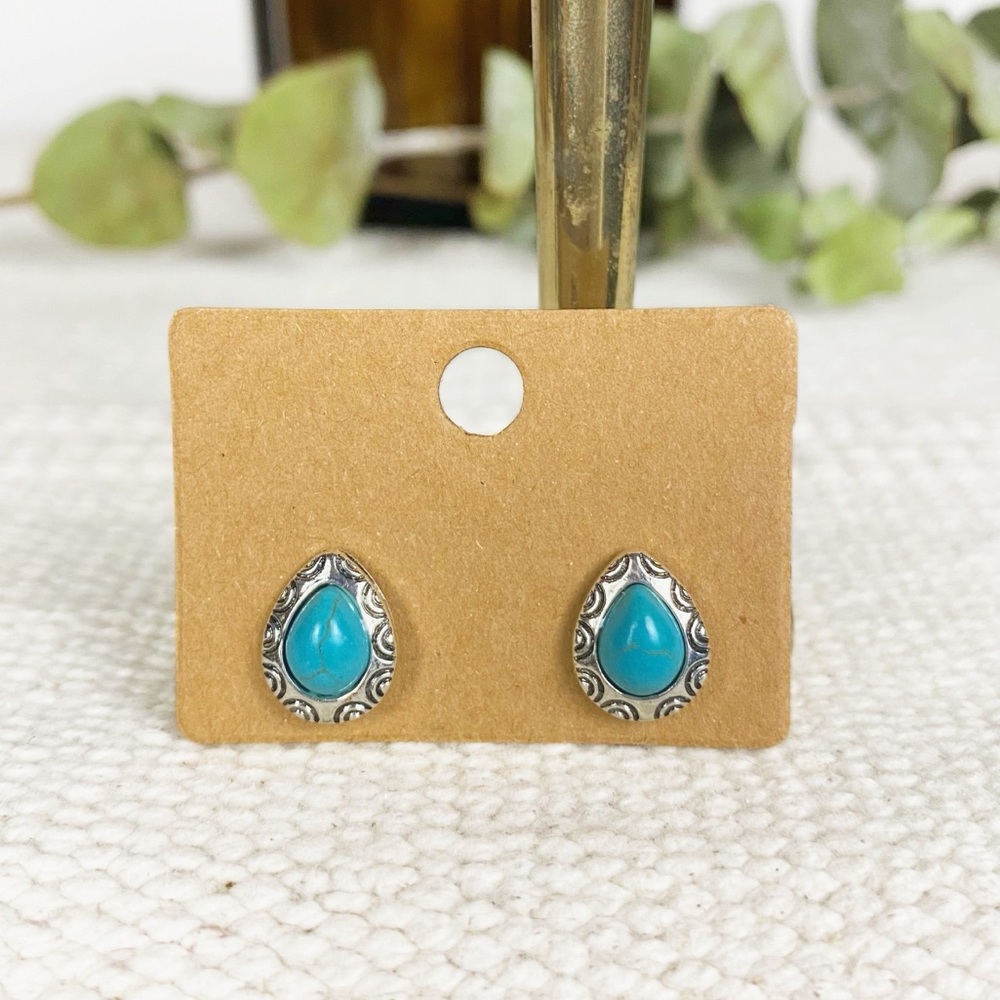 NEW Western Teardrop stud Earrings Turquoise color Minimalist Boutique